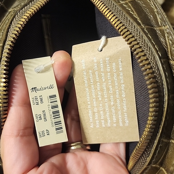 NWT The Simple Circle Crossbody: Croc Embossed Leather Edition Olive Green - Picture 7 of 7